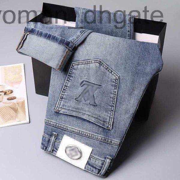 Jeans masculino designer de marca de moda jeans estampados bordados para a primavera masculina nova tendência calças finas de ajuste fino moda KGQO CQ9M