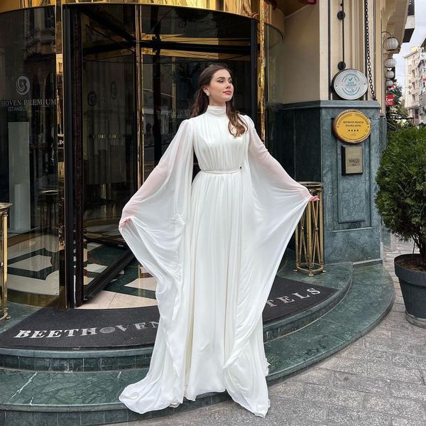 Abiti da ballo musulmani in chiffon bianco Collo alto Manica lunga Piega Islam Abito formale da donna Vestidos De Fiesta