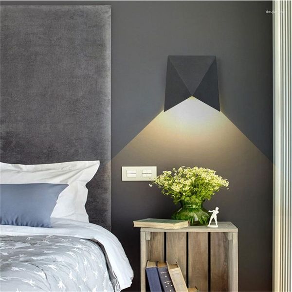 Lâmpada de parede SAROK Modern Light Sconces Alumínio 220V DIY Design LED Decoração criativa para quarto de cabeceira sala de estar