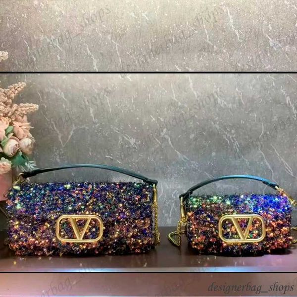 Borsa a tracolla Baguette Tote di design Mini borsa 3D fatta a mano con perline di cristallo finte e ricamo con paillettes