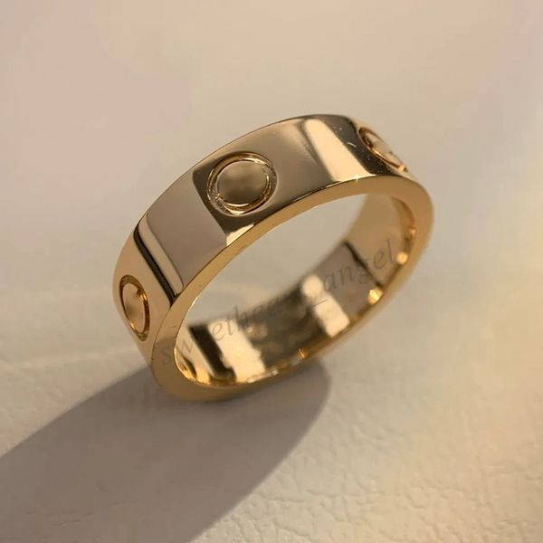 Geniş Aşk Yüzüğü 5.5mm V Altın Kaplama Asla solma resmi reprodüksiyonlar kutu çift yüzük en yüksek sayaç kalitesi ile