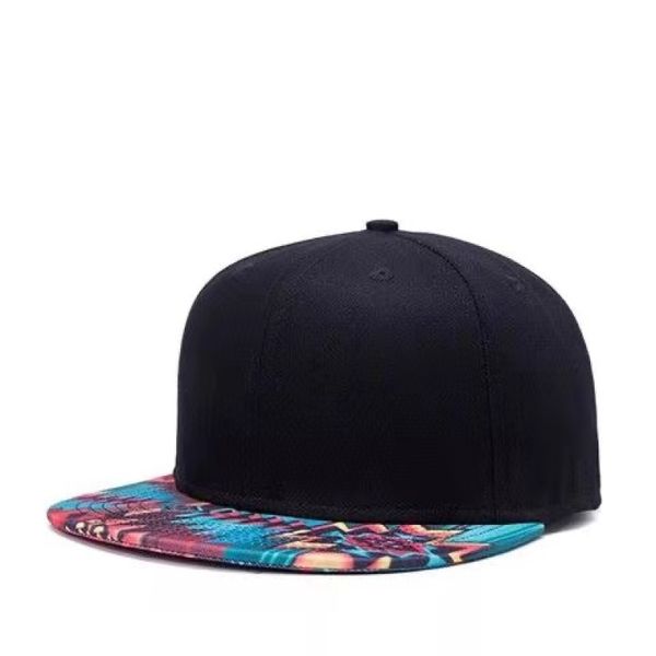 2023Designer LEXURIE LETTRE BRODERIE Bend Wave Caps Männlich Hip Hop Visier Mesh Männlich Femelle Kreuz Punk Baseball HÜTE