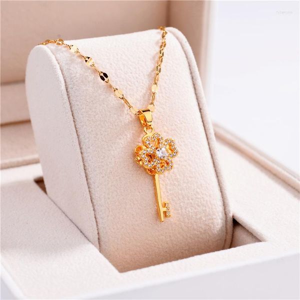 Подвесные ожерелья корейская модная легкая роскошная роскошная вращающаяся хрустальное ключ женское ожерелье женское золото.