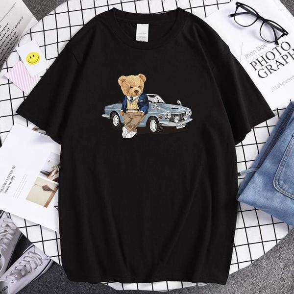 Magliette da uomo Teddy Bear Beside The Car PrinShirt di alta qualità Maglietta da uomo in cotone Personalità Casual Brand Top Vintage S-Xxxl Mens