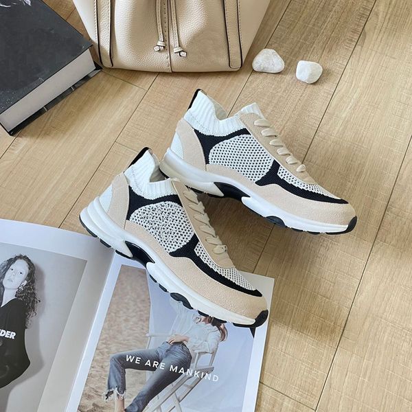 Dicke Soled Casual Shoes Women Plattform Travel Leder Schnürsengte 100% Cowhide Fashion Lady Letters Flat Designer Running Trainer Männer Fitnessstudio Sneakers Größe 5577