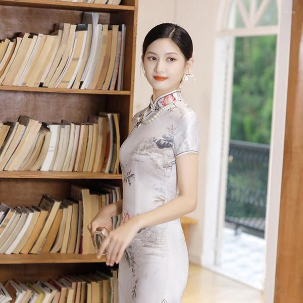 Ethnische Kleidung 2023 Frühling kurzärmeliges langes verbessertes Cheongsam chinesischer traditioneller Stil Elegantes Qipao-Hochzeitsabendkleid für Frauen