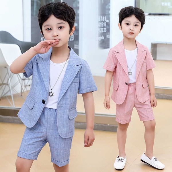 Tute Vestito estivo per bambini Completo da uomo Bel ragazzo Costume da spettacolo per feste di matrimonio Bambini Giacca a maniche corte Pantaloncini VestitiHKD230704