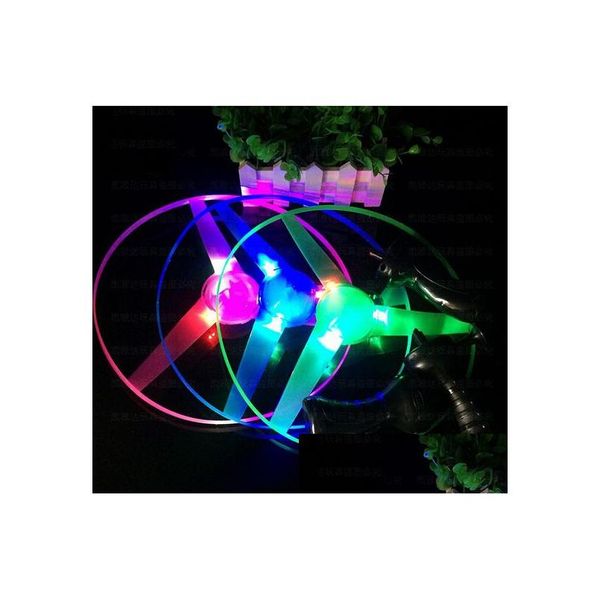 LED Flying Toys Flash PL Luminous Saucer 25 cm 3pcs Licht UFO Kinder 65G 10pcs/Los Fügen Sie Drop Liefergeschenke beleuchtet Dhvka hinzu