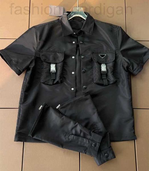 Camicie casual da uomo designer P-ra Designer di lusso Marchio da donna Camicia nera da uomo Polo Maglietta Moda Camicette di alta qualità Triangolo classico Maniche lunghe Corto