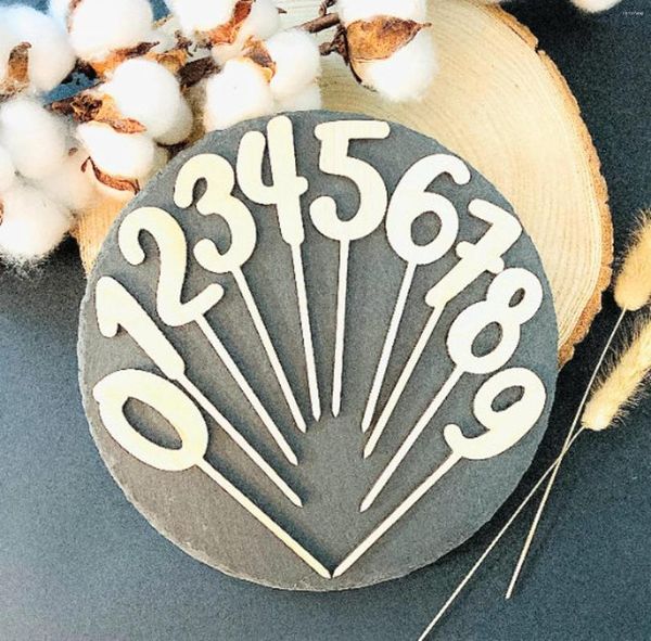 Forniture festive 0-9 Numero Topper per torta in legno Compleanno Festa di nozze Cifre Cupcake Toppers Bandiere Bambini Baby Shower 1 St Decorazione