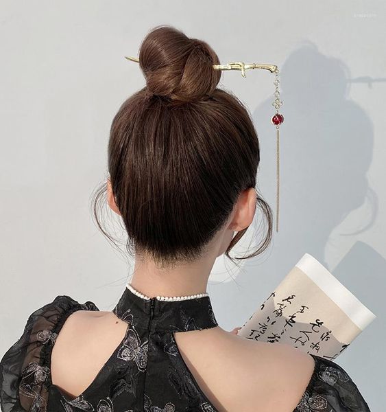 Saç klipleri Çin kılıç püskül saç tokası için kadın için 2023 moda retro mücevher mizaç kızının günlük giyim küpeleri yıldönümü hediyesi