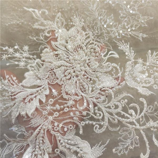 Racks rayon 3d flores frisadas lantejoulas bordado tecido de renda vestido de casamento flor brilhante tecido de noiva rs4083