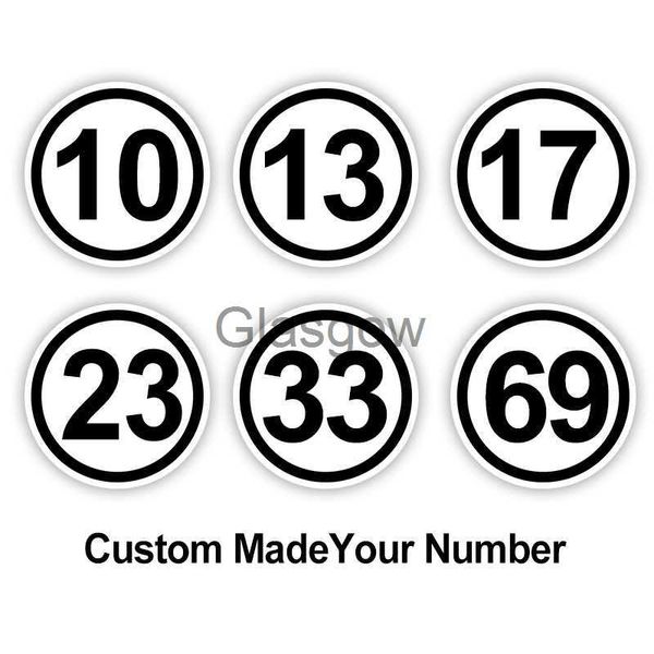 Adesivos de carro com fundo branco Custom Made Racing Number 10 11 13 17 23 69 77 em círculo Adesivos de carro à prova d'água para capacete de motocicleta x0705