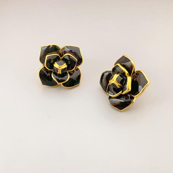 Brincos preto branco esmaltado camélia para mulheres flor joias para férias de verão moda coreana