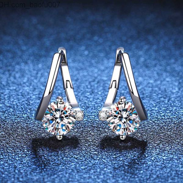 Очарование S925 Silver 2ct 2ct Silten Silica Clip Clip Sergrings Gra d Color Vvs1 Серьги для женщин с расплавленным кремнезмом Huggie