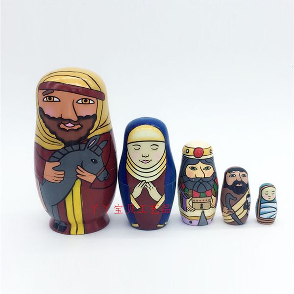 Куклы 5pcs Horse Hug Russian Matryoshka гнездование кукол для девушек из басвуда ручная ручная декор подарки игрушки 230704