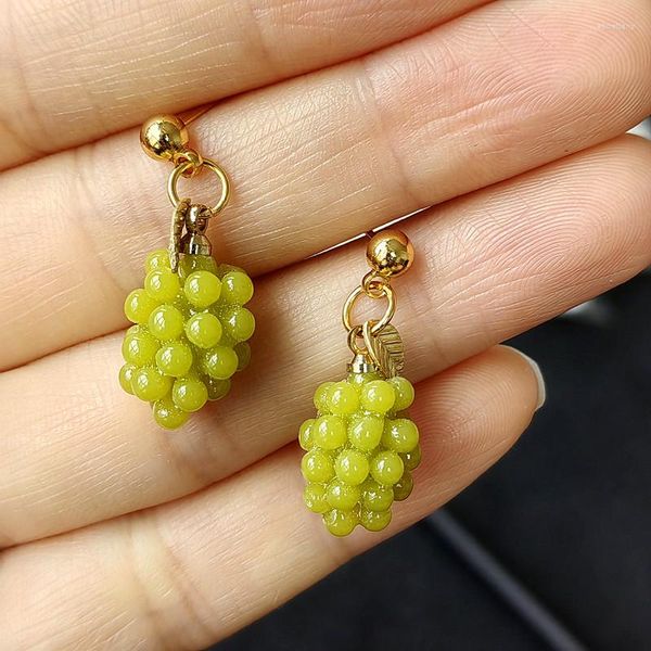 Brincos bonitos pingente de uva verde acessórios femininos resina para mulheres férias diárias verão joias presente