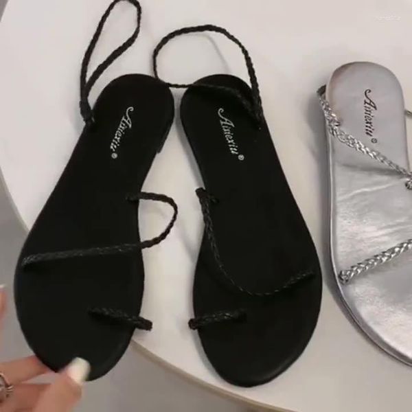 Sandálias 2023 Cross-Shoes Strappy Heals Suit Feminino Bege Verão Baixo Preto Conforto Moda Meninas Casual Básico Borracha Cross-t