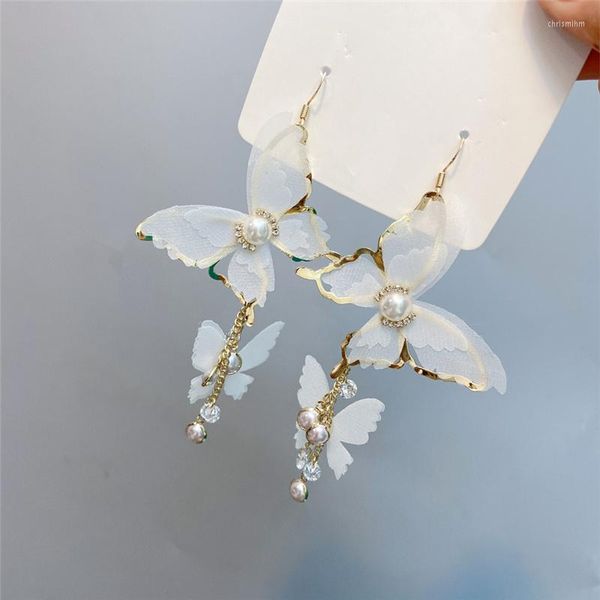 Ciondola gli orecchini 2023 Nappa lunga per le donne Gli accessori da donna con farfalla di perle esagerano il commercio all'ingrosso di gioielli di moda coreani