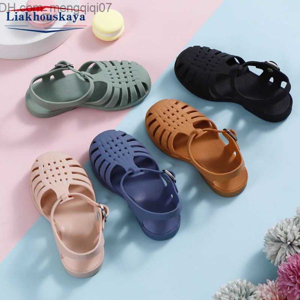 Sandalen Sandalen Größe 22–35 Kinderschuhe Sommer Strand Kinder Sandalen Baby Mädchen Kleinkind Weiche rutschfeste Candy Jelly Schuhe Jungen Casual Römische Slipper AA230424 Z230706