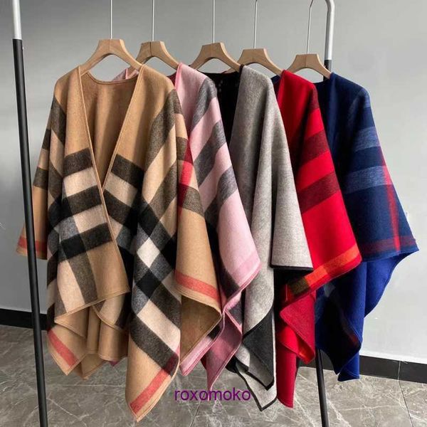 Designer Luxury Bur Home sciarpe in vendita British Light Luxury Classic Wool Cashmere Plaid Sciarpa Scialle grande Mantello Top Doppio lato Doppio uso Autunno e