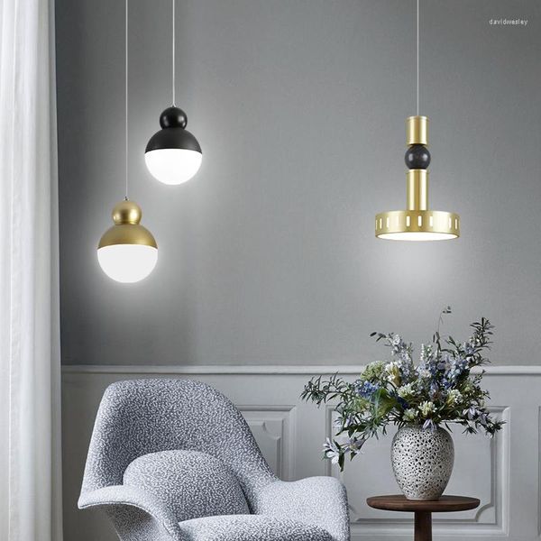 Lampadari Nordic Simple Modern Restaurant Chandelier Personalità creativa Postmodern Long Line Window Comodino Bar Lamp