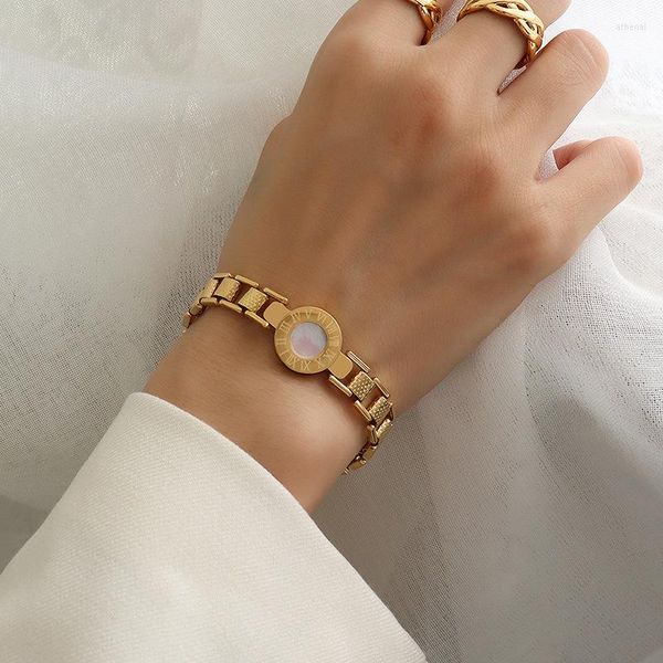 Charm Armbänder Damenuhr Platte Muschel Armband Französisch Romantische römische Ziffern Titan Stahl Schmuck Geschenk für Freundinnen