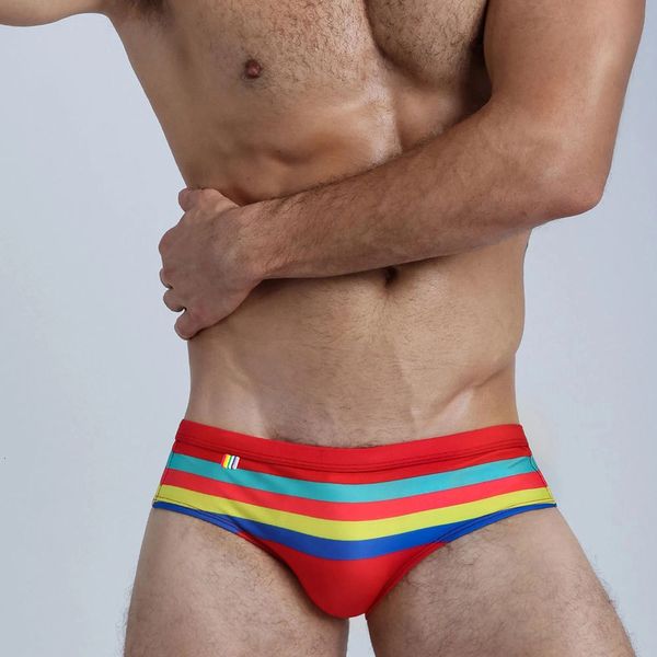 Costumi da bagno da uomo Sexy costume da bagno a righe arcobaleno da uomo Pushup pad bikini beach surf 230705