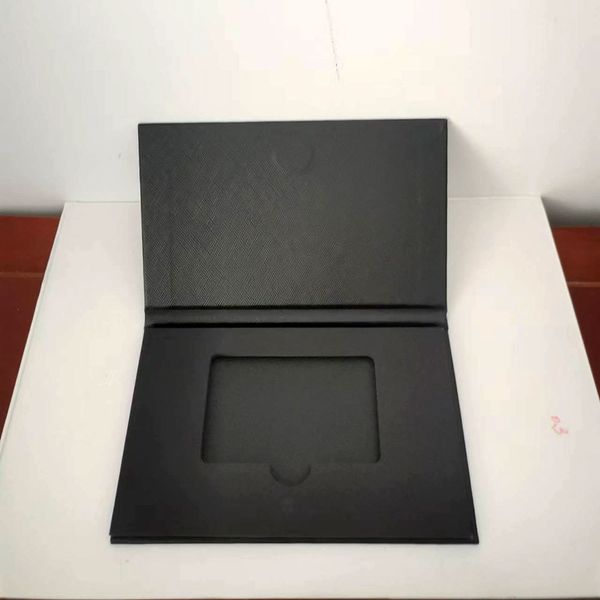 Приветствующие карты 5 шт. Черная крафт -бумажная бумага коробка для коробки бизнес -карт бизнес -пакеты с слотом EVA и магнитной застежкой 230706