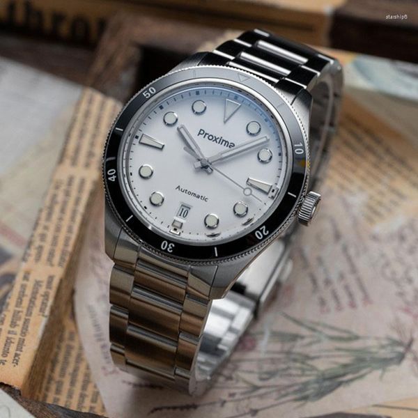 Armbanduhren Proxima PX1697 39mm Herrenuhr Weißes Emaille-Zifferblatt Bubble Sapphire PT5000 SW200 Automatische mechanische Vintage-Uhren 20Bar