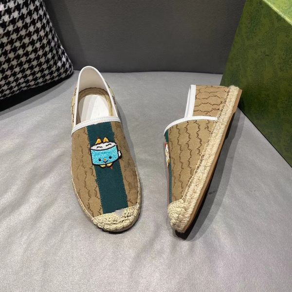 Espadrille animal patch sapatos de lona fivela mocassins homens mulheres estampas de grife bordados sapato bege e ébano grama sola coberta 02