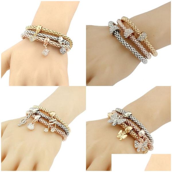 Charm Bilezikleri Yeni Üç Renkli Patlamış Mısır Bilezik Setleri Strathles Bangles Kristal Rhinestone Müzik Notu Kelebek Meydan Arapları Takılar F DHWT5