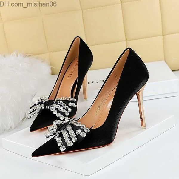 Отсуть обувь Bigtree Bling Antestone Bow High Heels 2023 Женские весны/лето шикарные туфли элегантное свадебное платье 34-40 Z230710