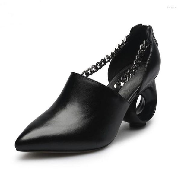 Scarpe eleganti Primavera donna alla moda Stile strano Decorazione catena in metallo Tacco a cerchio Taglio laterale Décolleté in pelle nera Cerniera