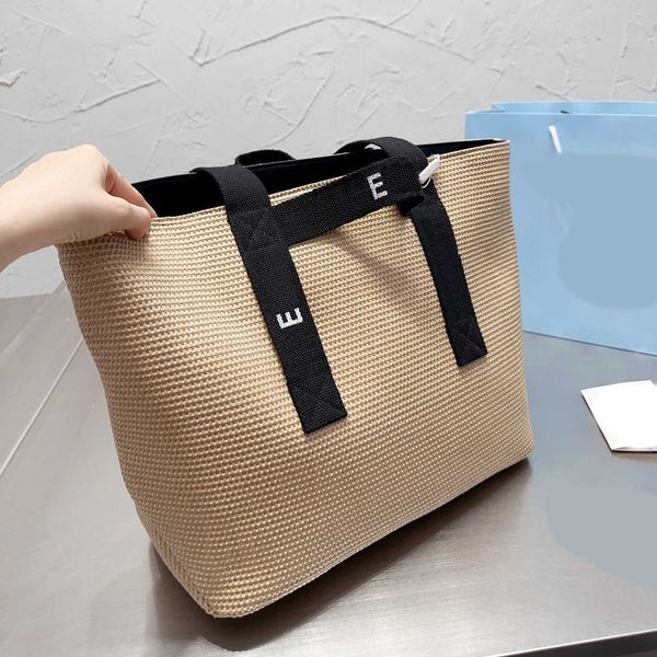 Мода большая мощность пляжных сумок дизайнер с тканой сумочкой роскошные торговые покупки на плечо соломенная сумка Женщина. Повседневная праздничная кошелек 230627bj