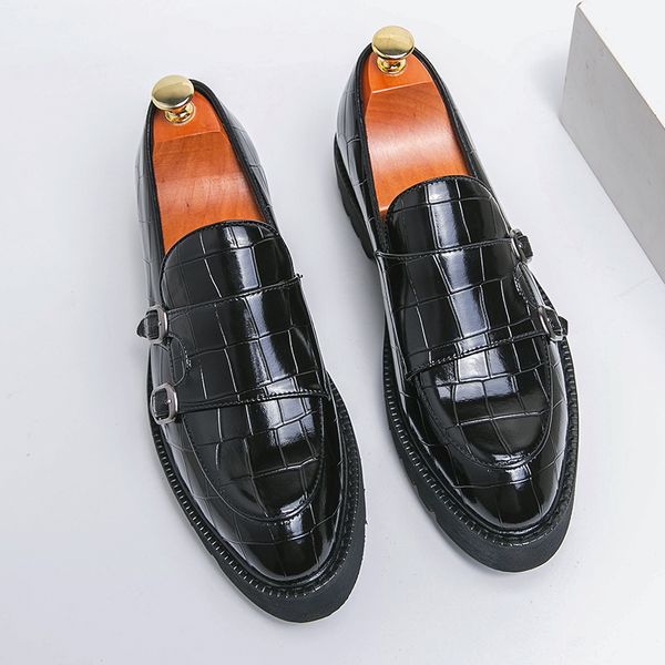 Loafer Herren Pu Lackleder Grüne Schnalle Dekoration Mokassins Slip-on Freizeitschuhe Niedriger Absatz Bequeme klassische Herrenschuhe