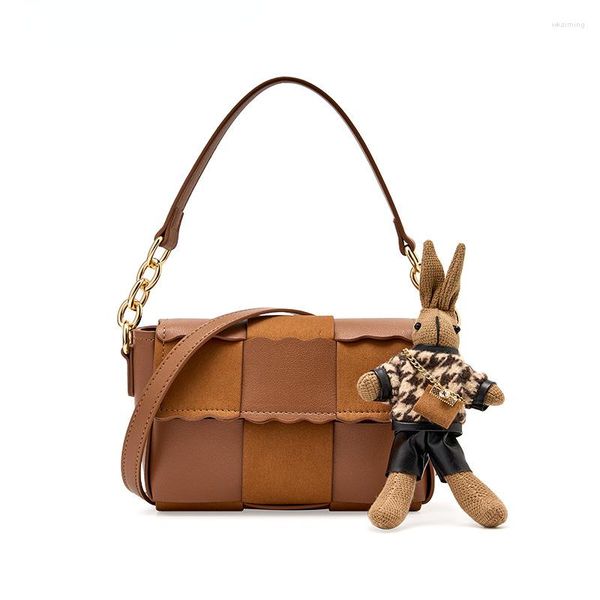 Вечерние сумки женщины 2023 Подличная кожаная дизайнер сплетен маленькая квадратная мини -сумочка на плече коричневый коричневый крест с игрушкой
