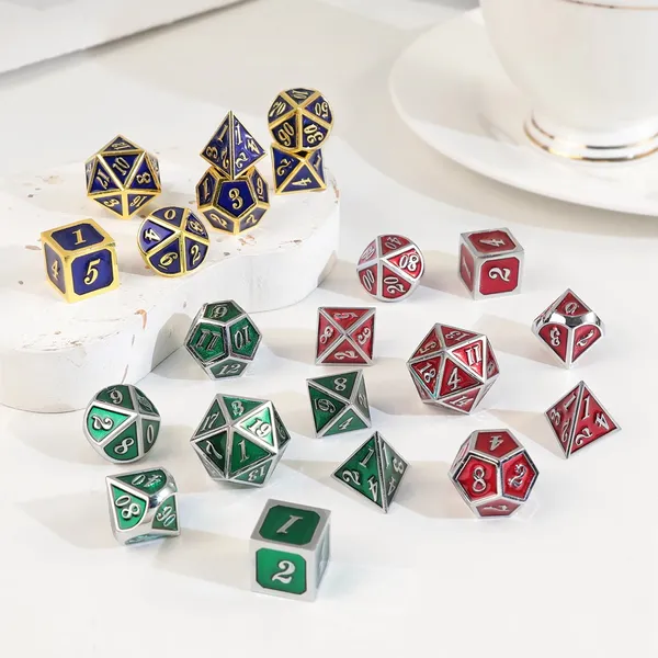 2023 New Style Polyhedral Loose Gemstones Dice 7pcs Set Dungeons Dragons Distinctive Metal Dice Set DND Games Custom RPG Dadi 12 colori all'ingrosso