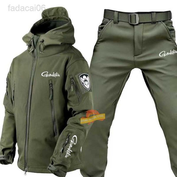 Acessórios de pesca outono inverno à prova d'água quente conjuntos de pesca jaqueta masculina com capuz à prova de vento calças táticas 2 peças conjunto caminhadas ao ar livre acampamento ternos HKD230706