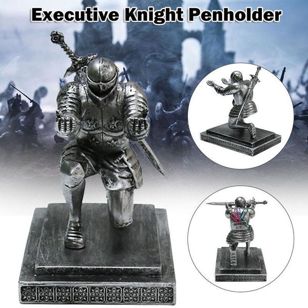 Кранца -дел исполнительный директор Knight Pen Holder с Sword 151015CM Арморы канцелярские товары средневековая тематическая смола для офиса 230705