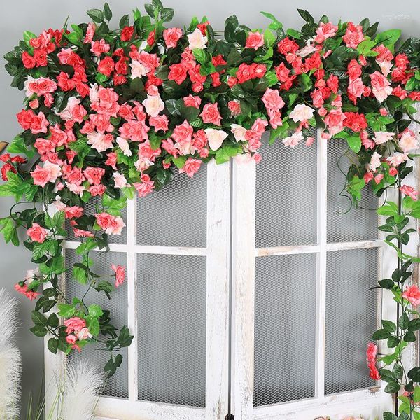 Fiori decorativi Seta Rose artificiali Finta edera Fiore Vite Ghirlanda verde Casa Matrimonio Giardino Decorazione da appendere alla parete Rattan
