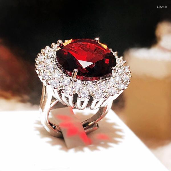 Anelli a grappolo Anello con pietra preziosa rotonda rossa per le donne Elegante fidanzamento Matrimonio Argento 925 Cristalli austriaci Gioielli di moda