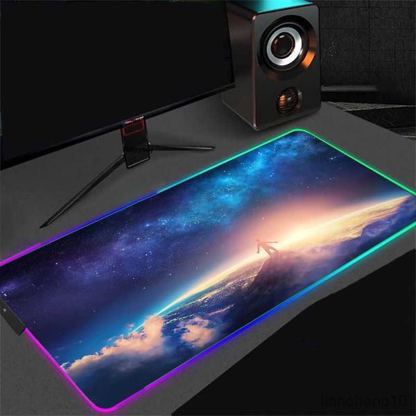 Mouse Pads bilek fare pad uzay oyun fare ped evren oyuncusu pc fousepad yıldızlı gökyüzü önde arka ışık led klavye masası paspaslar arka ışık R230707