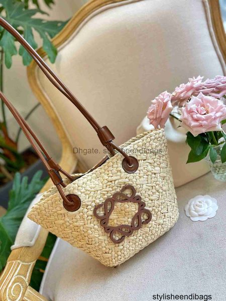 Ladies Fashion Luxurys Designer Borsa di paglia Summer Knitting Handbag Women Basket bags Tipo Cotton Inside Vacation Bag Beach Bag stylisheendibags