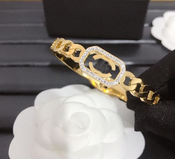 Luxuey designer 18k banhado a ouro prata pulseira pulseiras charme cristal strass pulseira marca carta titânio aços amantes dia dos namorados jóias