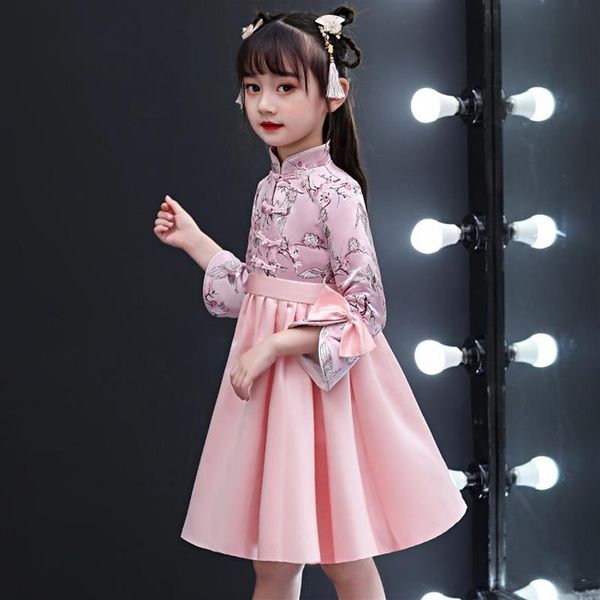 Roupa étnica Autunm Crianças Adorável Chinês Qipao Laço Gola Mandarim Vintage Botão Crianças Bordado Vestido Princesa Meninas Cheon2274