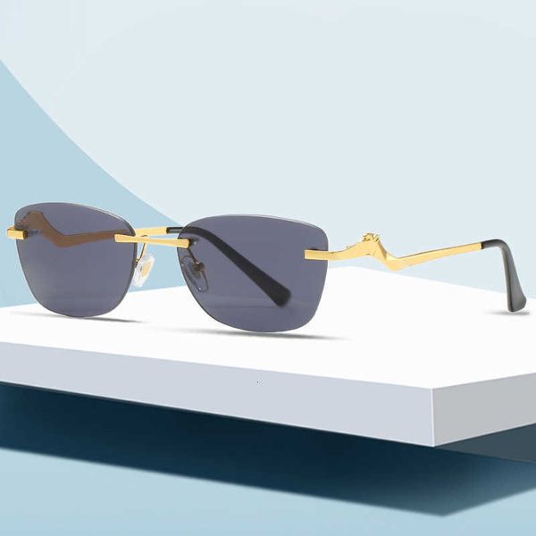 Modische Carti-Top-Sonnenbrille, neuer rahmenloser Leoparden-Herrenmode-Trend, Straßenschießen, Damen-Persönlichkeit, Spiegelbeine, optischer Brillenrahmen mit Originalverpackung