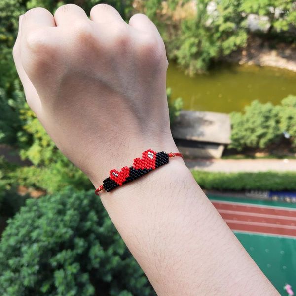 Charm-Armbänder Fairywoo Herz Brecelet Süßer Anhänger Schmuck Glücksaccessoires für Frauen Luxusgeschenke Rotes Seil Verstellbare Armreifen Armband