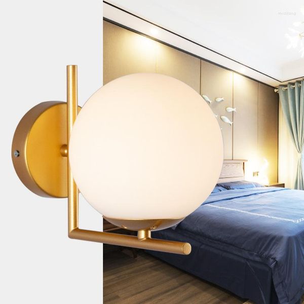 Настенная лампа современная простое творческое стеклянное кроваточная гостиная
