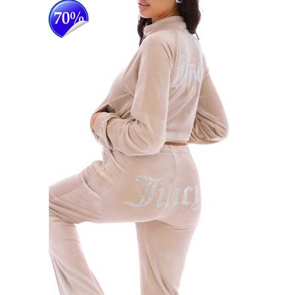 Gelişmiş Tasarım Kadınlar İki Parçalı Pantolon Velvet Sulu Trailsuit Kadın Coutoure Set Track Suit Couture Juciy Coture Sweatsuits 23ess Sdaw